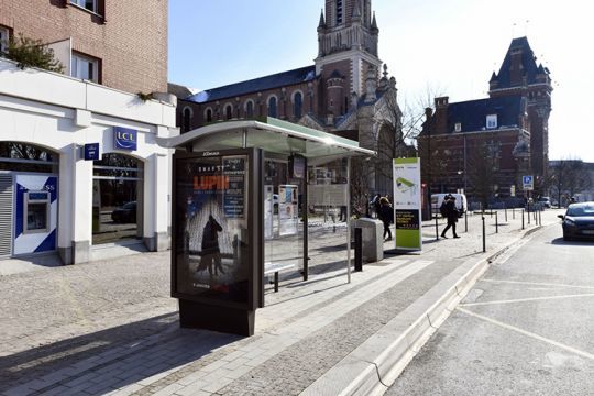 Abribus de type Filtreo de JCDecaux