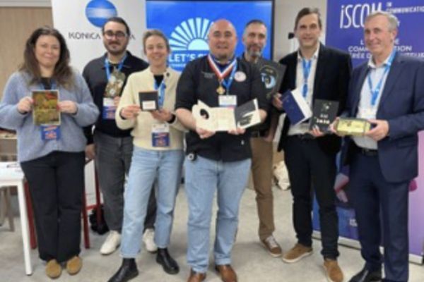 Les laur�ats avec une partie du jury