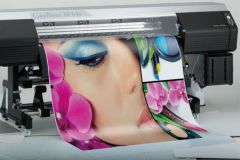Cette imprimante grand format Color Painter M-64s de Seiko fait dsormais partie des produits Oki (crdit photo : SII).