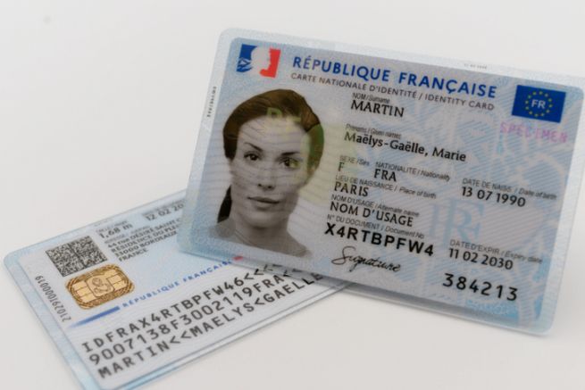 La nouvelle carte d'identit franaise cre par IN Groupe