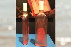 Packaging vins et spiritueux : le Chteau Galoupet cr l'vnement avec sa bouteille en plastique