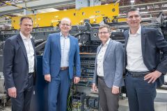 G  d : Florian Stappenbeck COO Koenig & Bauer Sheetfed, Michael Thomas, vice-prsident Factory Automation de Siemens, Marten va