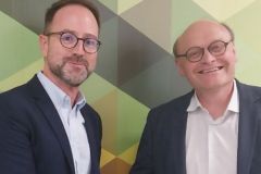 De g.  d., Patrick Leclercq et David Etienne, le nouveau directeur gnral de VPK Packaging France