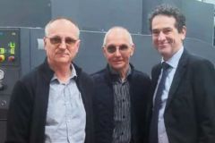 Jose et Denis Maciuk, dirigeants de Freppel Imprimeur, et Isidore Leiser, PDG de Stratus Packaging