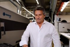 Patrice N�ri, dirigeant et fondateur de LP2i �tiquettes