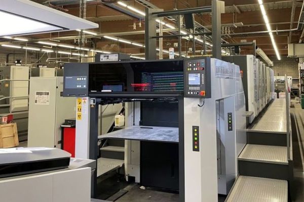 OTT Imprimeurs (67) renforce son parc avec une nouvelle Komori GL-840P Advance