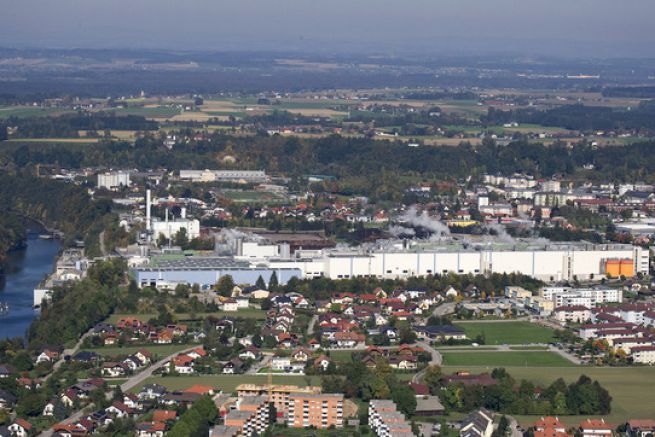 Le site de Laakirchen (papetier Heinzel) vise une capacit de production de 800 000 tonnes de papier pa an.